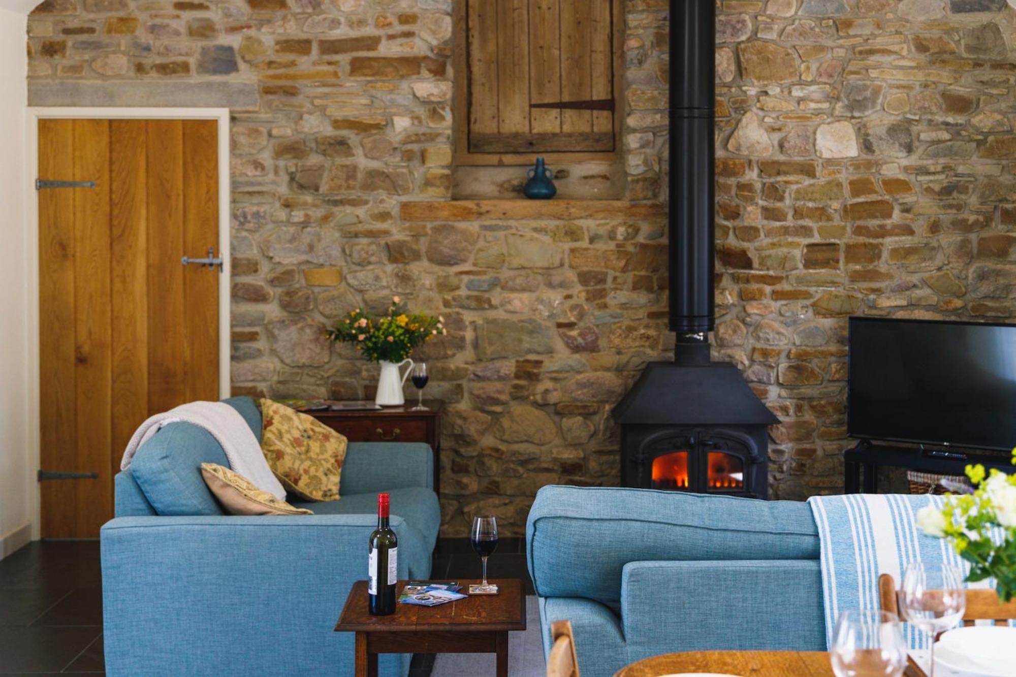Broomhill Barns Minwear Rum bild
