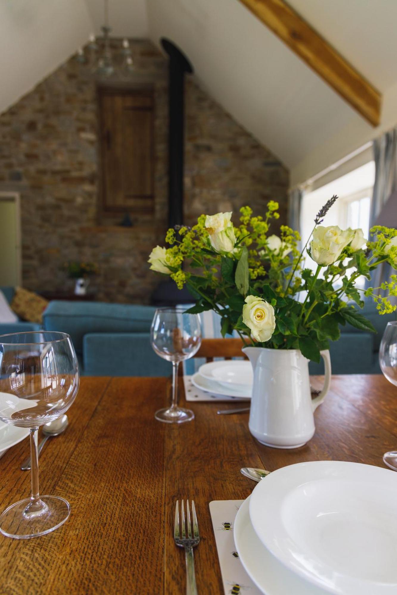 Broomhill Barns Minwear Rum bild