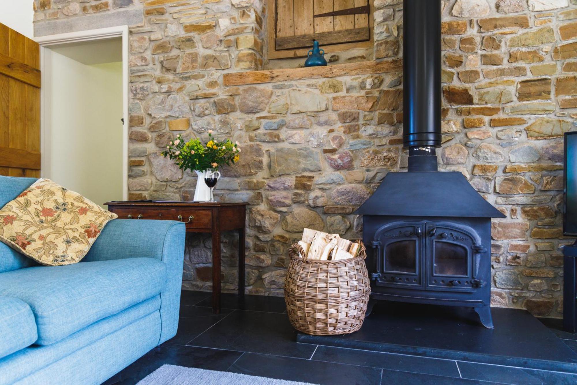 Broomhill Barns Minwear Rum bild